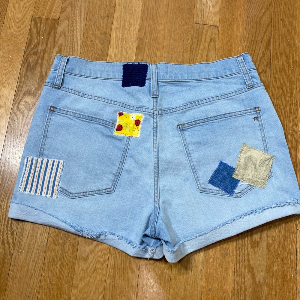 Madewell High-Rise Denim Shorts Light Style#K8029 Altered Patches 30 - Picture 5 of 13